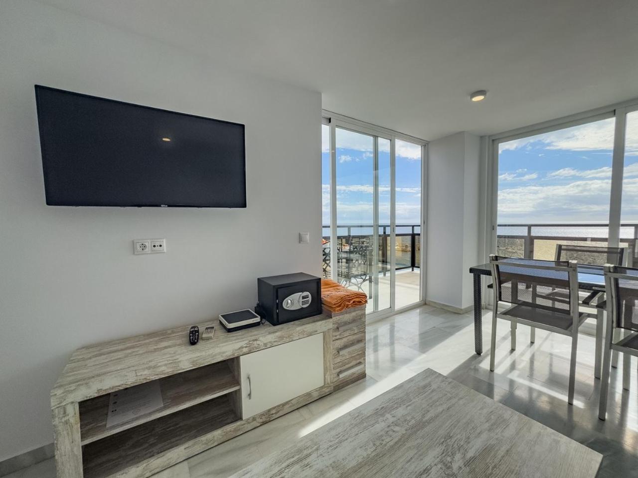Appartamento Skol 617 Beachfront Two-bedrooms Duplex With Sea Views Marbella