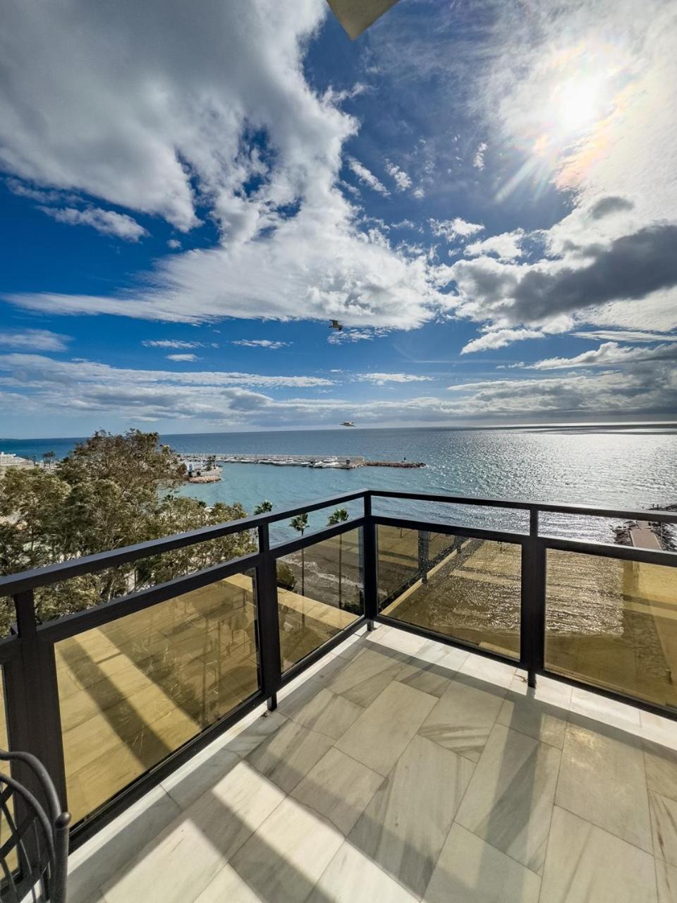Skol 617 Beachfront Two-bedrooms Duplex With Sea Views Appartamento
